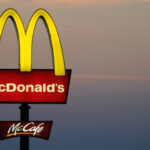 McDonald's dejará Rusia tras más de 30 años e inicia la venta de su red de restaurantes