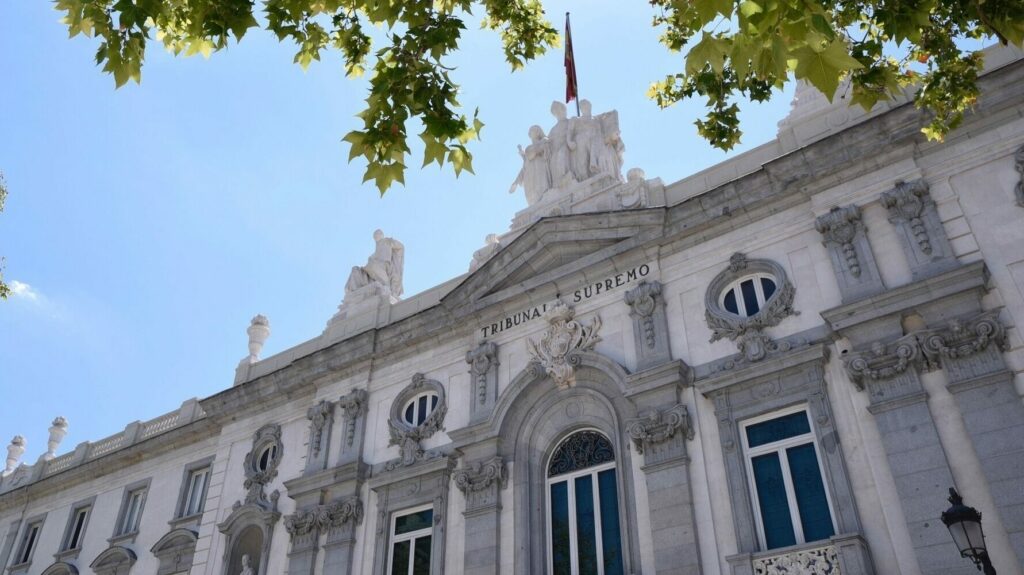El Supremo tumba dos proyectos lingüísticos en Barcelona por incumplir el 25%