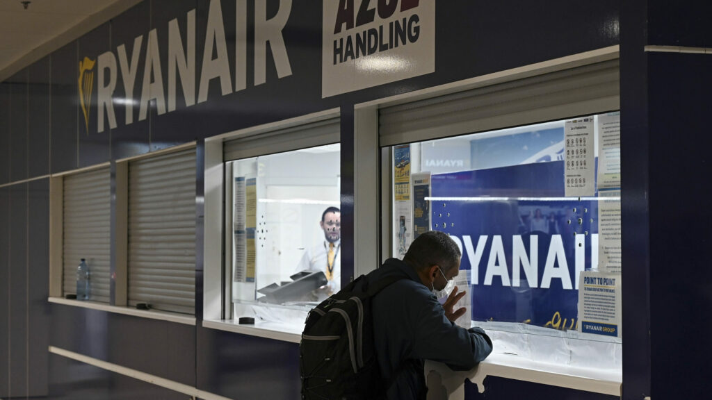 Huelga de Ryanair: ¿qué puedo hacer si cancelan mi vuelo y a qué países afecta?