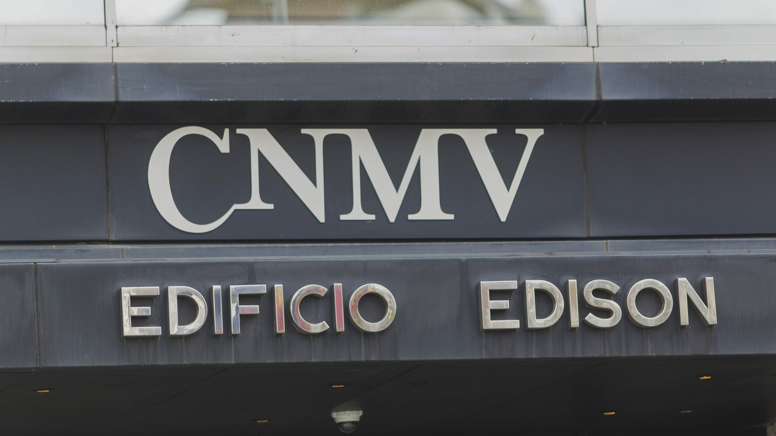La CNMV aplicará desde junio las directrices de ESMA sobre retraso en la difusión de información privilegiada
