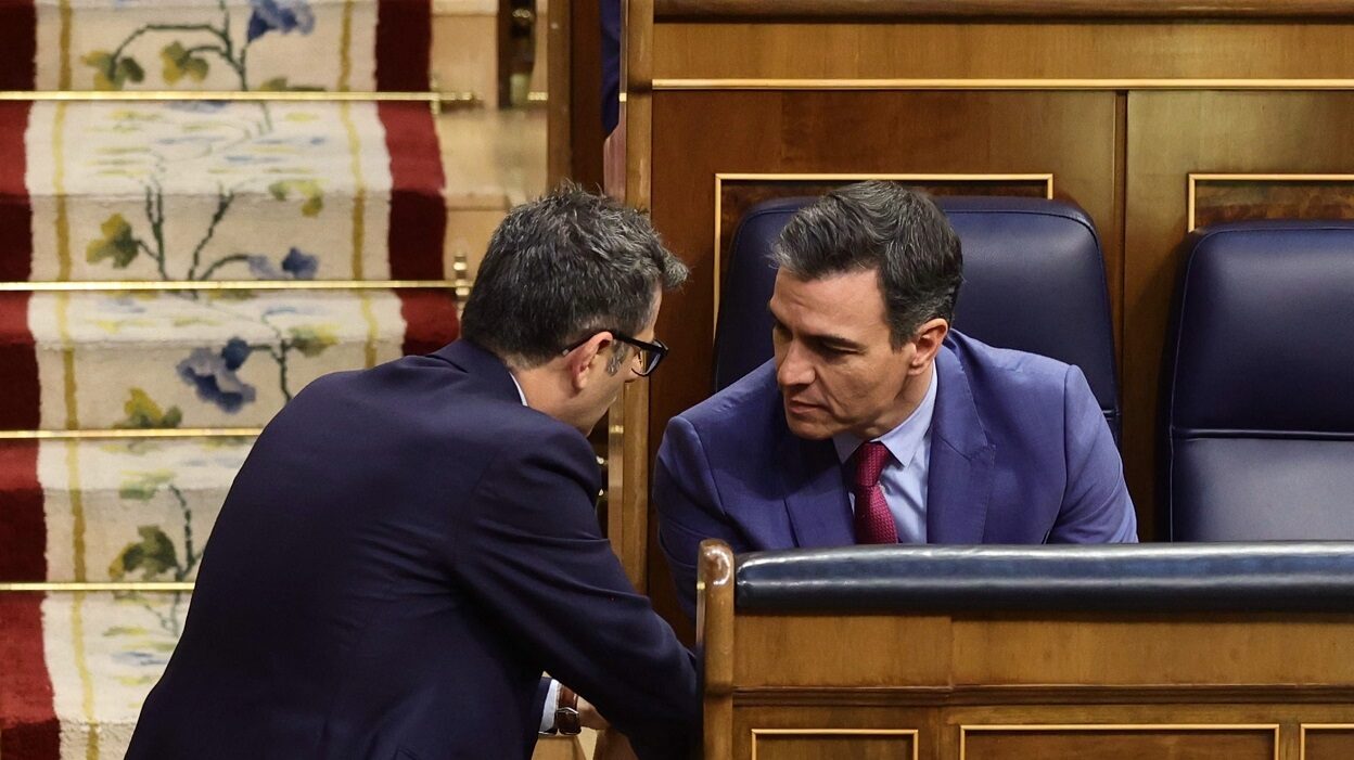 Sánchez ignora la última propuesta de Feijóo y 'condena' al CGPJ a incumplir la ley