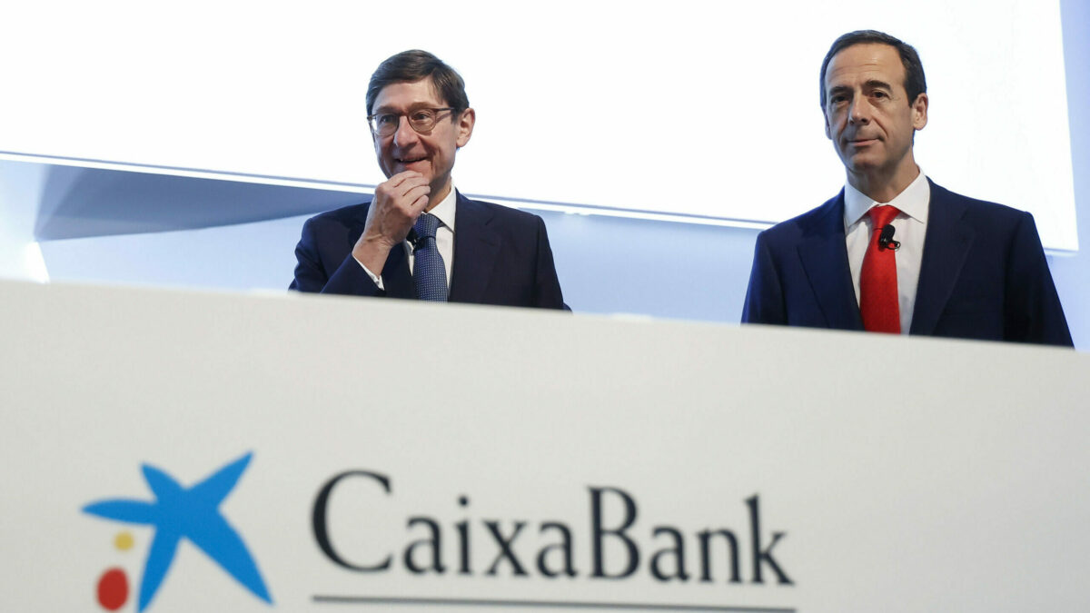 Caixabank aprovecha la subida de tipos para lanzar un fondo de deuda española e italiana