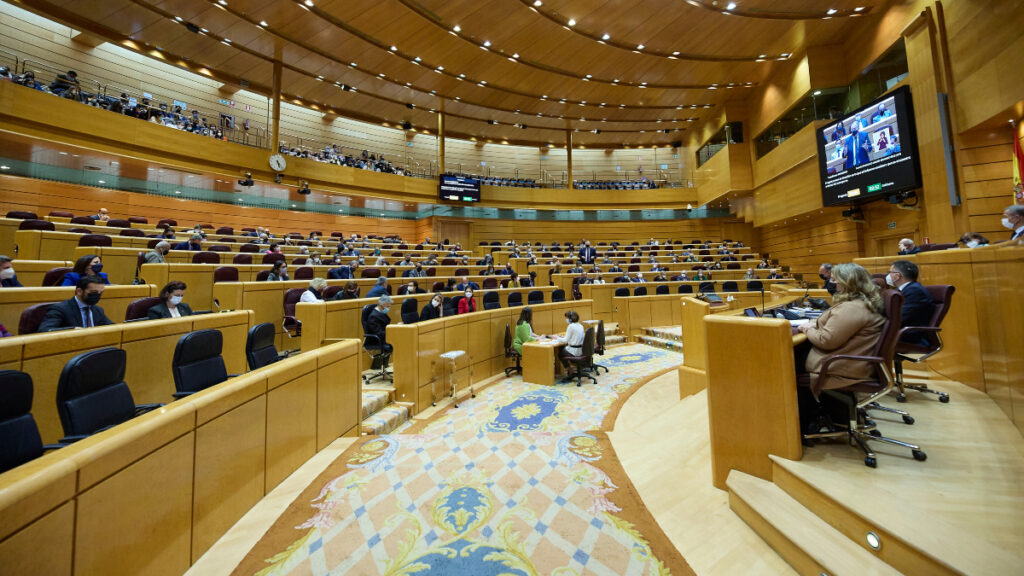 El Senado destina en tres meses más de 618.000 euros para los viajes de sus señorías