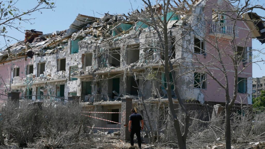 Última hora de la guerra en Ucrania, en directo: Al menos 21 muertos durante un bombardeo en Odesa