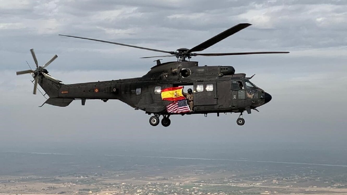 Un helicóptero español de la Task Force Toro en su misión en Irak