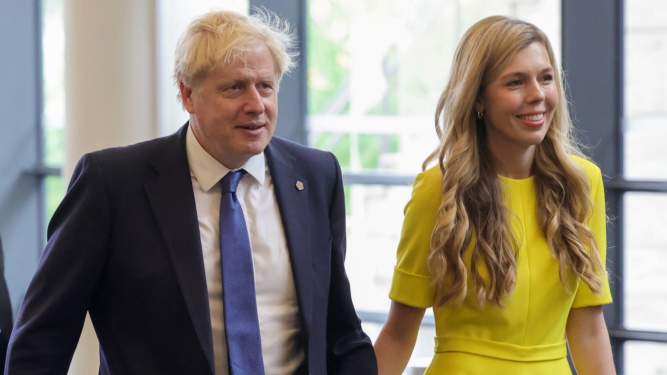 El primer ministro británico Boris Johnson y su esposa Carrie Johnson