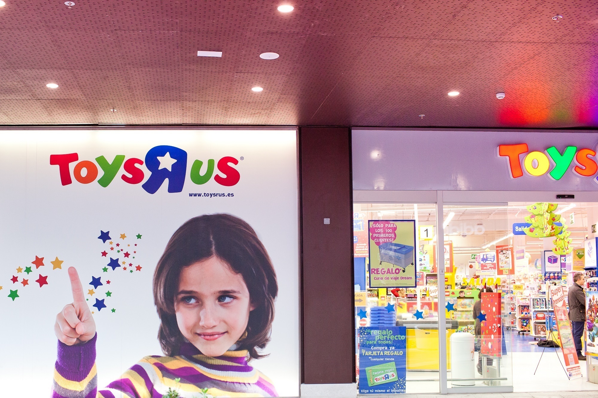Establecimiento de Toys R Us en un centro comercial