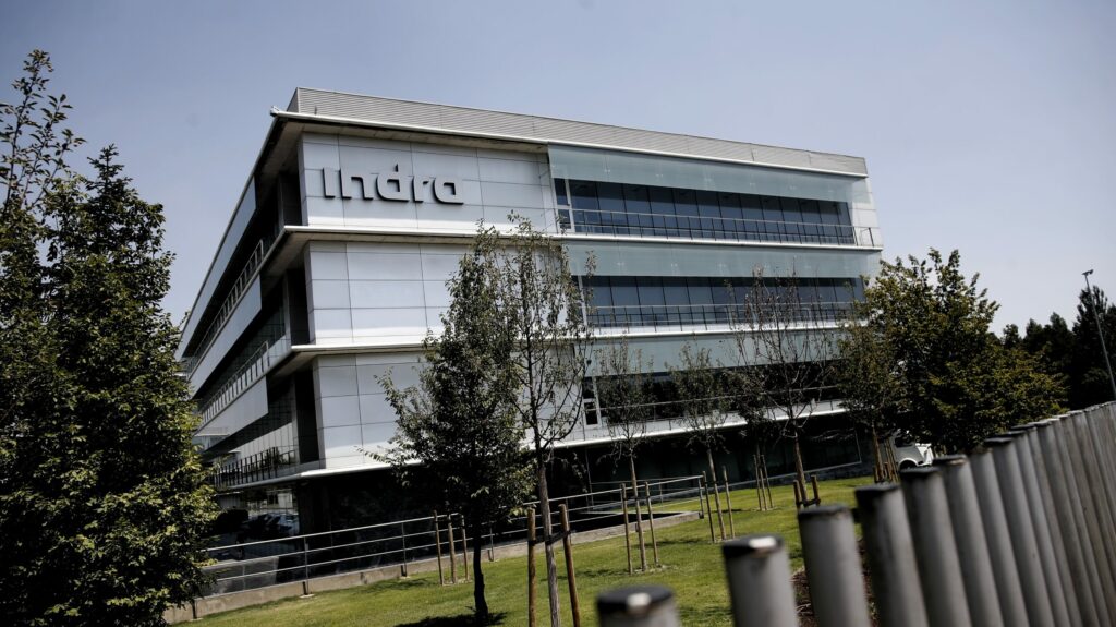 Indra se postula para diseñar la fábrica de apps del Gobierno tras el fracaso de Radar Covid