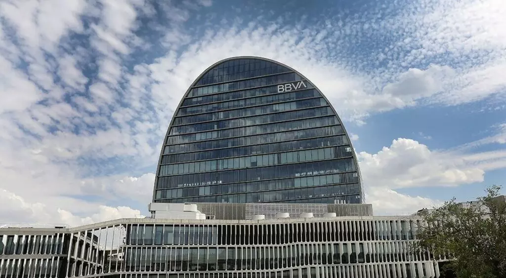 BBVA se niega a responder al juez por los contratos con Villarejo posteriores a su detención