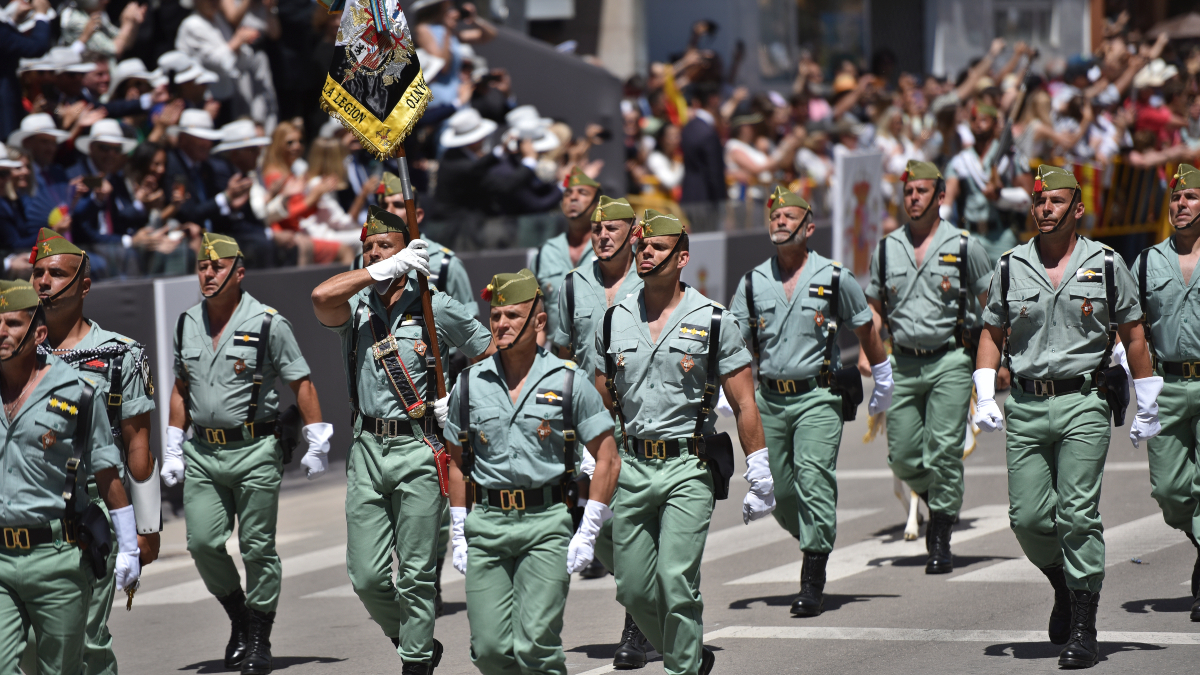 Miembros de la Legión en un desfile