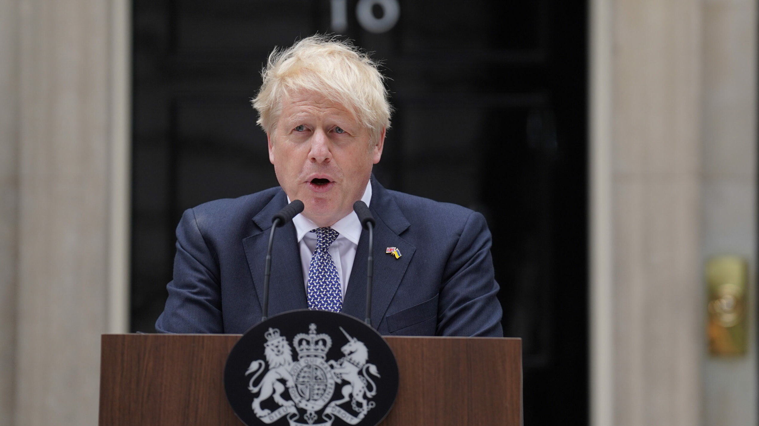 Boris Johnson resigns as Conservative Party leader