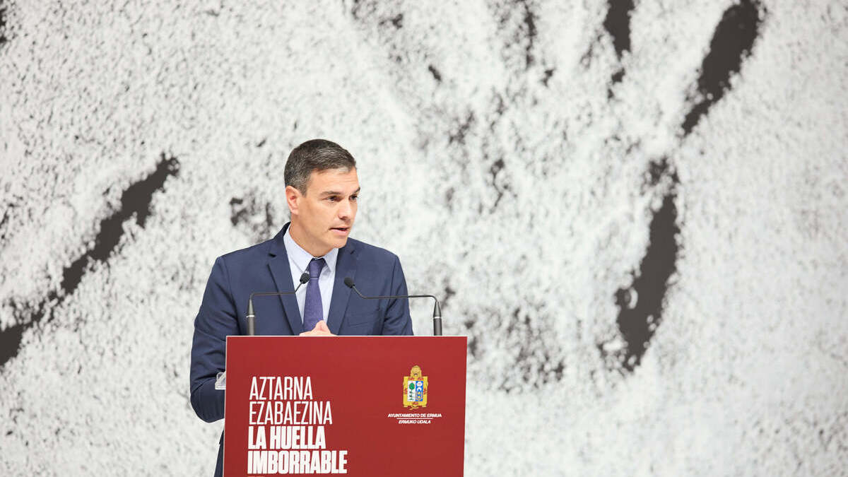 El presidente del Gobierno, Pedro Sánchez, en el homenaje a Miguel Ángel Blanco, este domingo en Ermua.