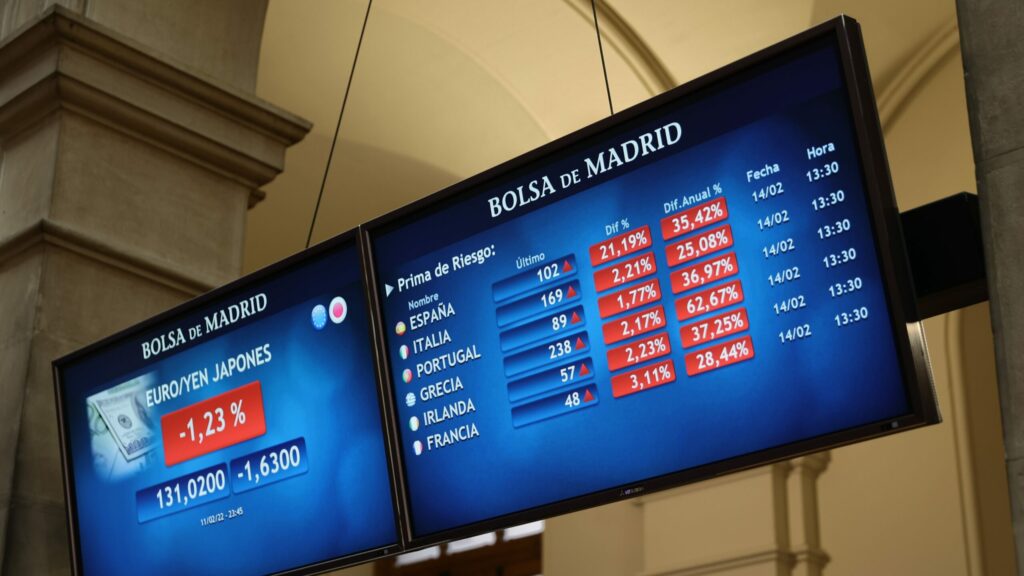 Los bancos se hunde en Bolsa tras el anuncio del nuevo impuesto de Pedro Sánchez