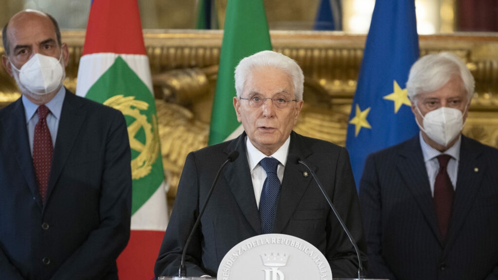 El presidente de Italia disuelve el Parlamento tras la dimisión de Draghi