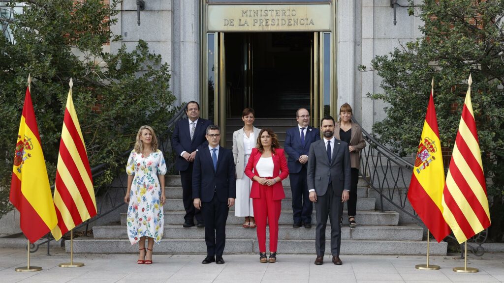 Sánchez promete al Govern "desjudicializar" el 'procés' y "proteger" aún más el catalán