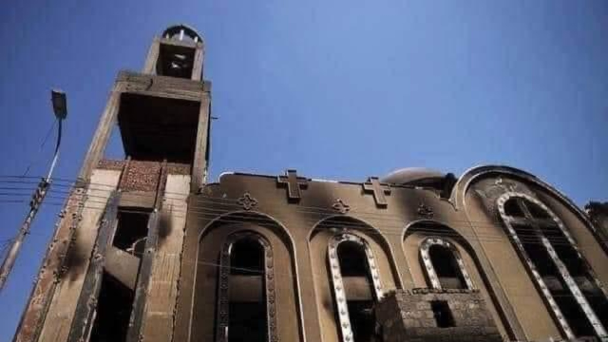 Al menos 41 muertos y 14 heridos al incendiarse una iglesia copta en Giza, Egipto