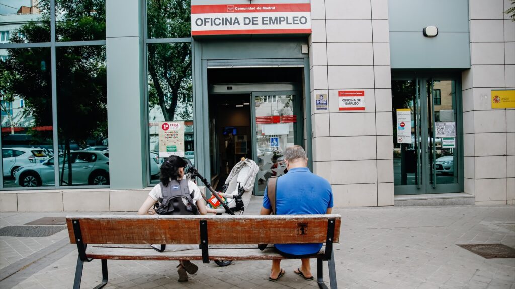 El desempleo subió en julio el doble de lo que afirma Trabajo: 3.800 personas más