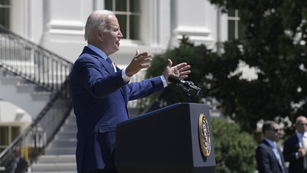 Biden ve respaldado en el Congreso su ambicioso plan fiscal y climático de 669.000 millones