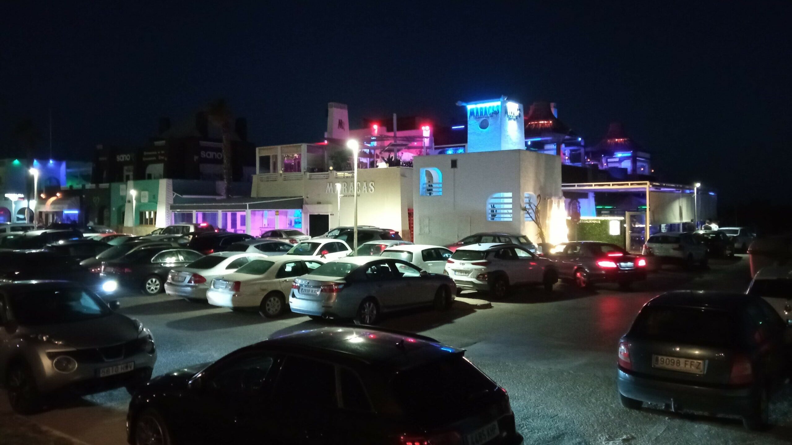 Complejo de pubs y discotecas en El Ejido (Almería)