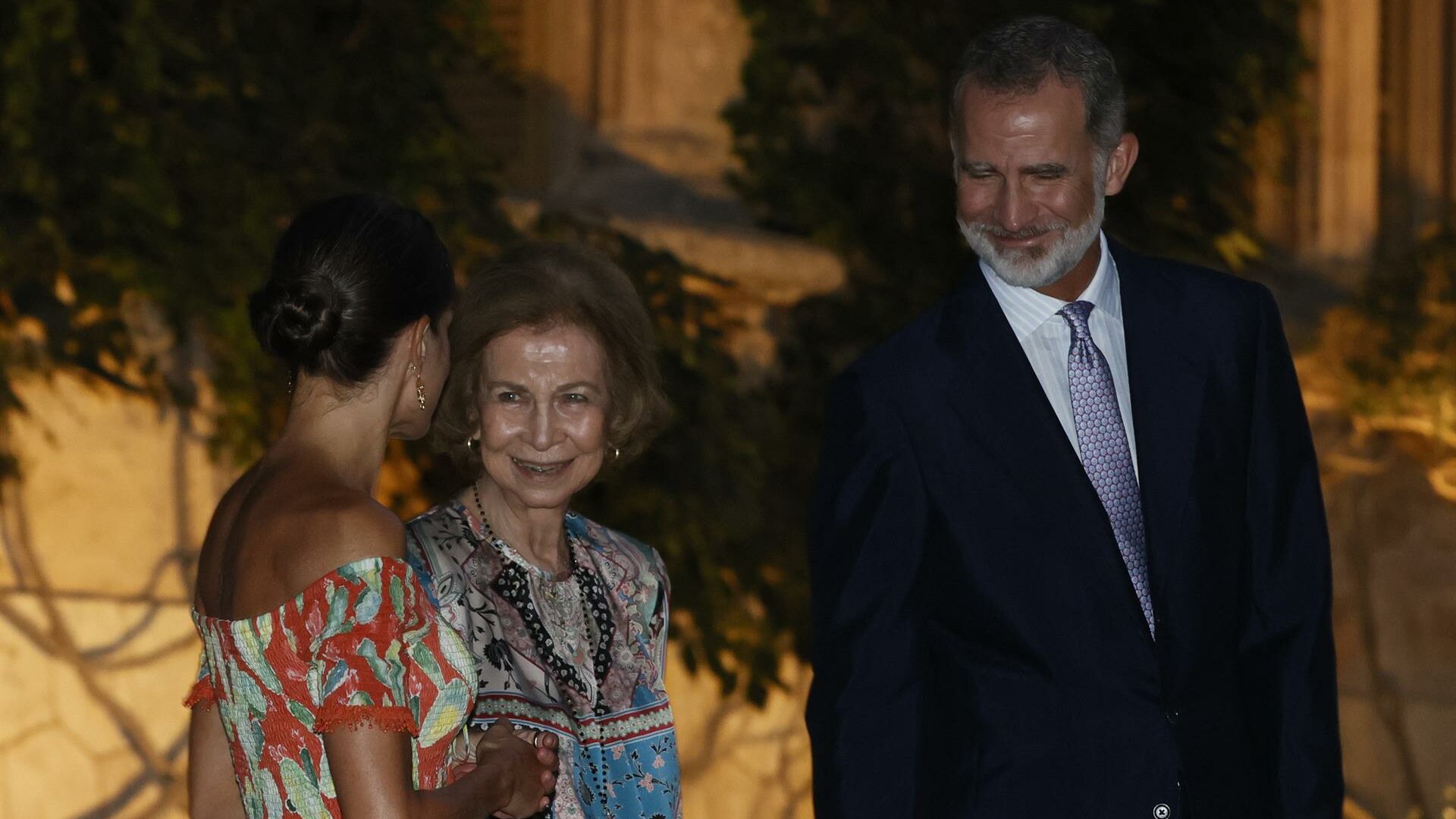 Los Reyes y Doña Sofía reciben en Marivent a la sociedad civil balear