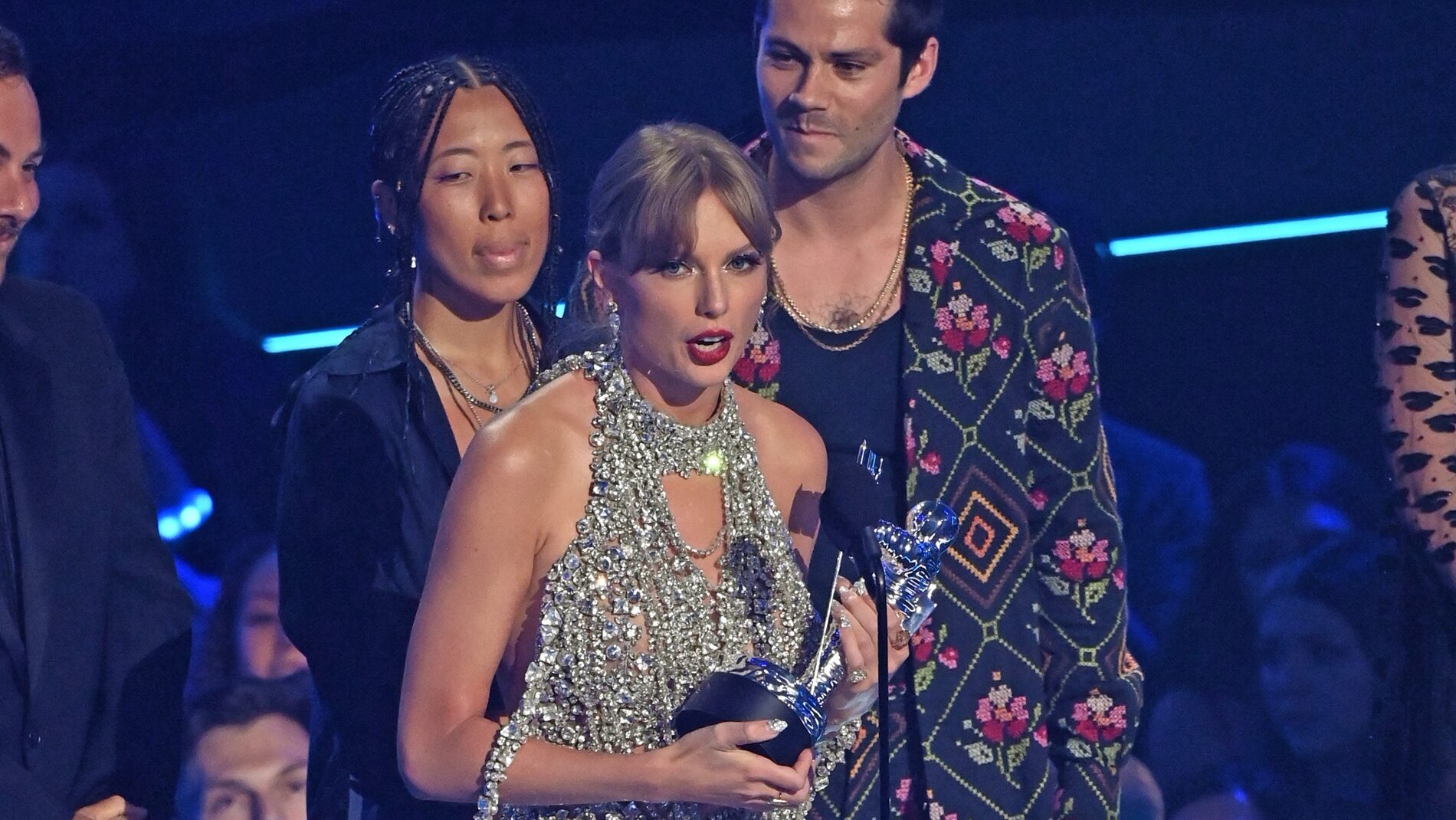 Taylor Swift se impone en unos repartidos MTV VMA con sabor latino y coreano