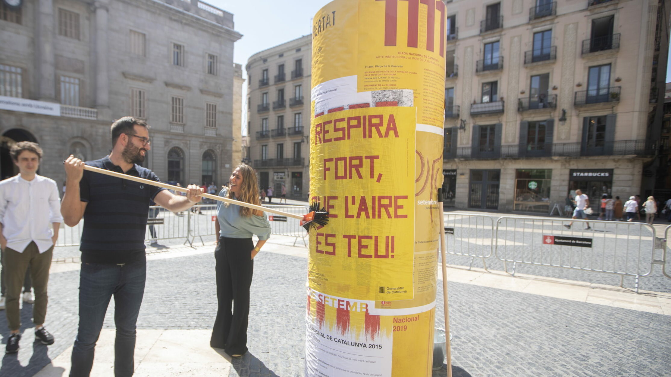 El cartel institucional de la Diada recupera versos de la poeta Joana Raspall