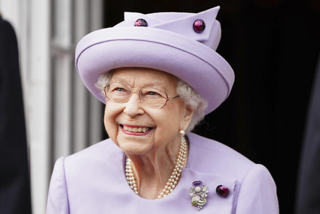 Muere la reina Isabel II: su vida en fotos