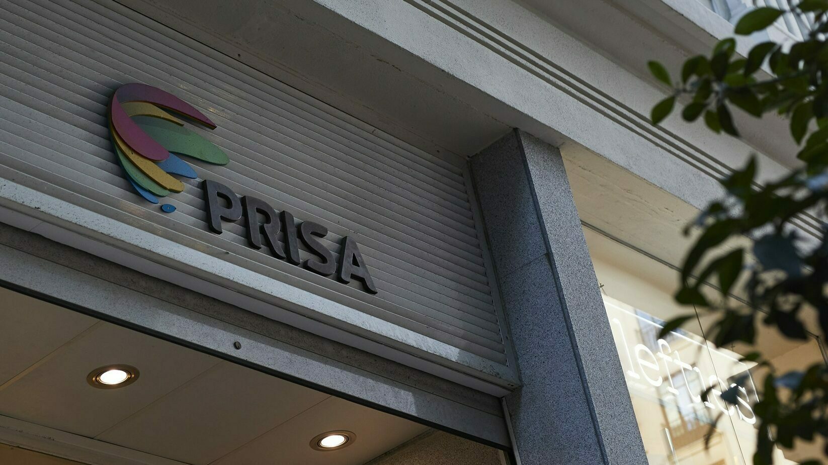 Logo de Grupo Prisa en domicilio Social, en la Gran Vía, 32 de Madrid