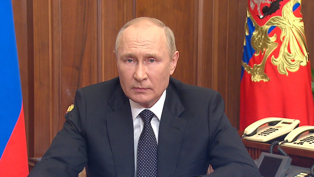 Putin moviliza más tropas y amenaza con armas nucleares en un discurso que trasluce su debilidad