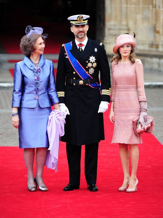 La reina Sofía y los entonces príncipes Felipe y Letizia, en la boda del príncipe Guillermo (Willy) y Kate Middleton