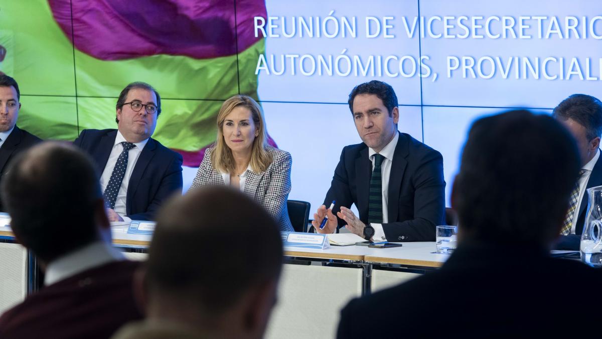 El PP de Feijóo desmonta el núcleo duro de García Egea: 'caídas' de Casero y Ana Beltrán