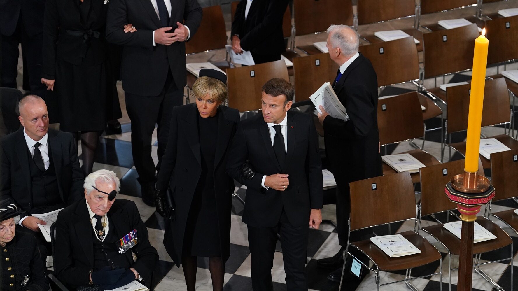 Emmanuel Macron llega a la abadía de Westminster