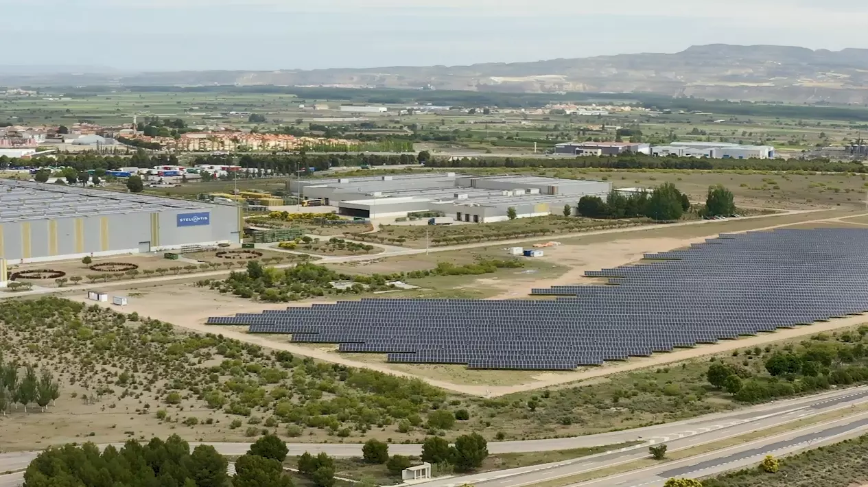 El consumo de energía de la planta de Opel Figueruelas será en un 80% eólica y solar