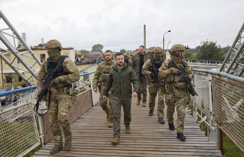 Última hora de la guerra en Ucrania, en directo: Kiev celebra el ataque al puente de Crimea: 