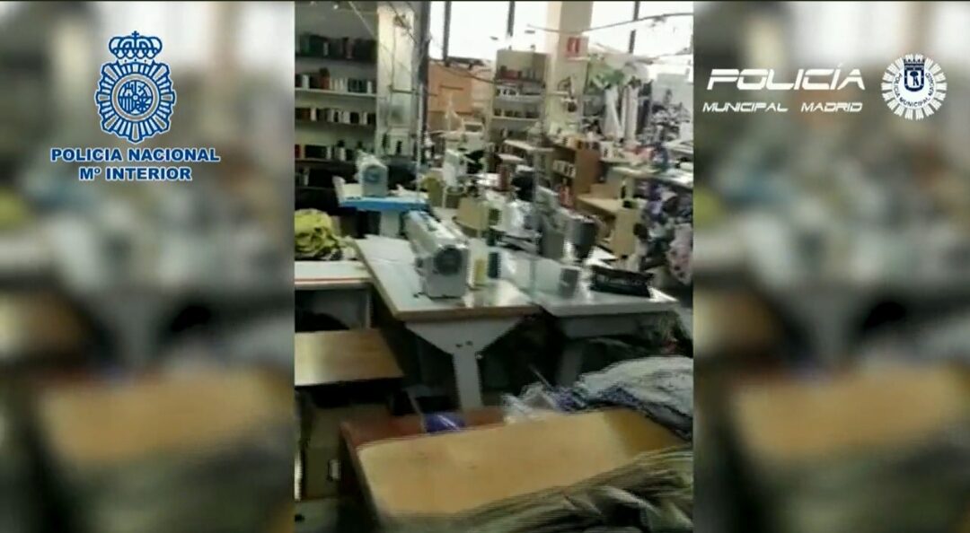 Un taller clandestino de ropa de Carabanchel donde fue detenido el jefe por explotación laboral