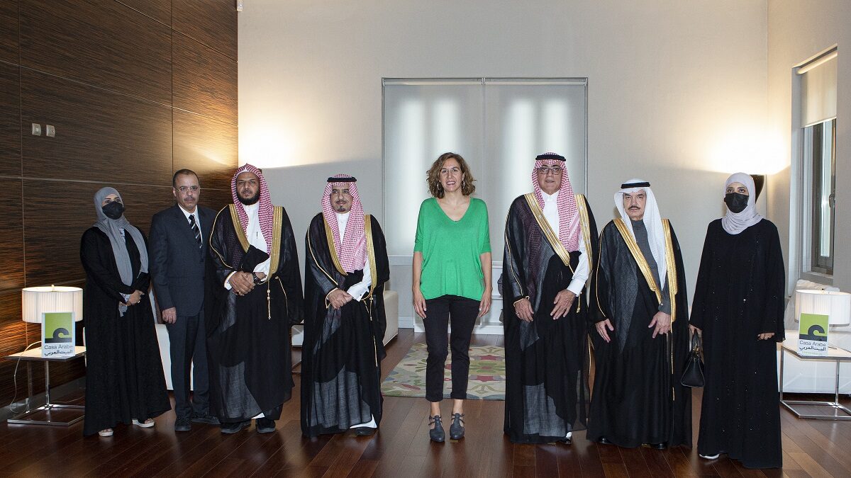 La delegación de Arabia Saudí durante su visita en la Casa Árabe