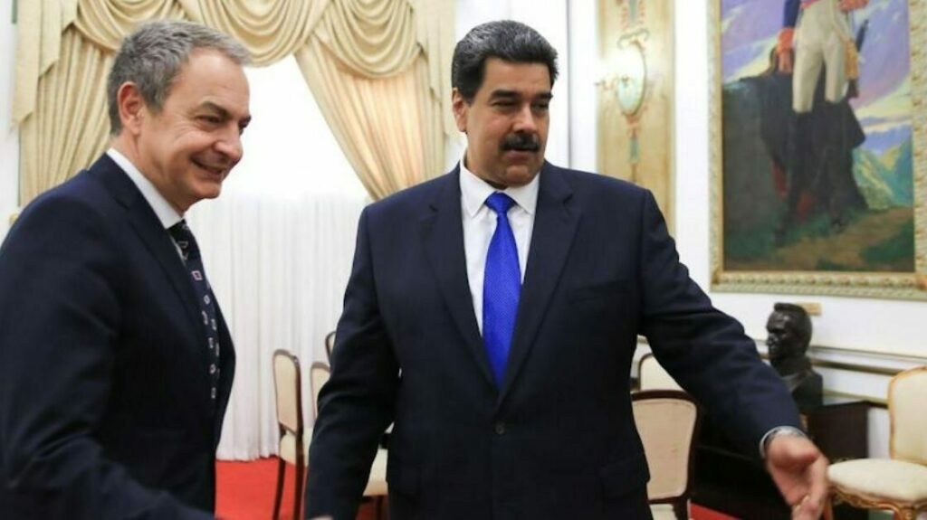 El presidente venezolano, Nicolás Maduro, y el expresidente del Gobierno español José Luis Rodríguez Zapatero.