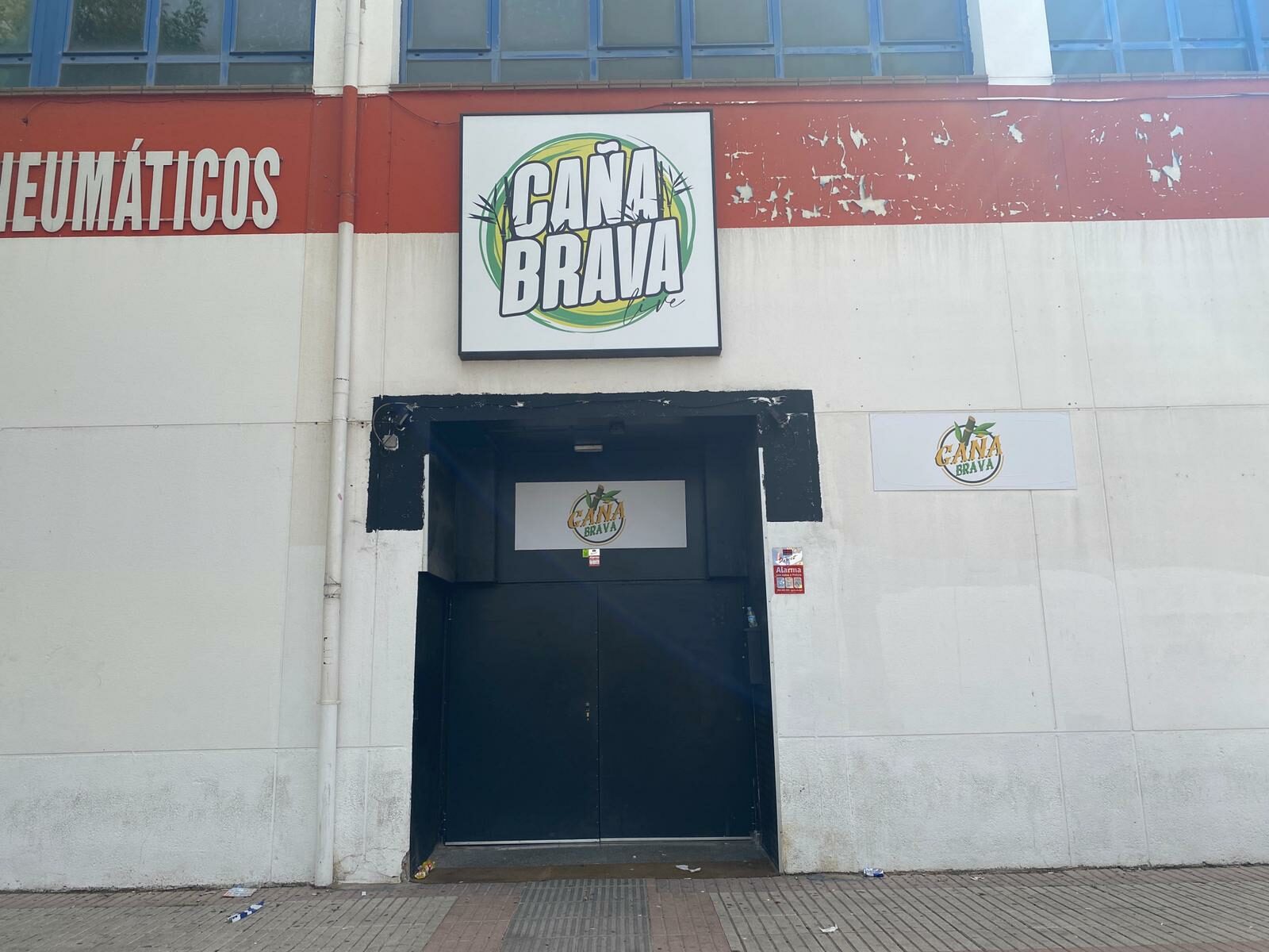 El exterior de la discoteca de Fuenlabrada donde se produjo el último homicidio de un joven