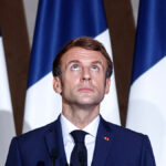 Media Francia sin gasolina y una posible pinza entre extremistas: ¿estamos ante el fin de Macron?