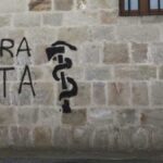 Imagen de una pintada a favor de ETA en la pared de una vivienda de Iturmendi.
