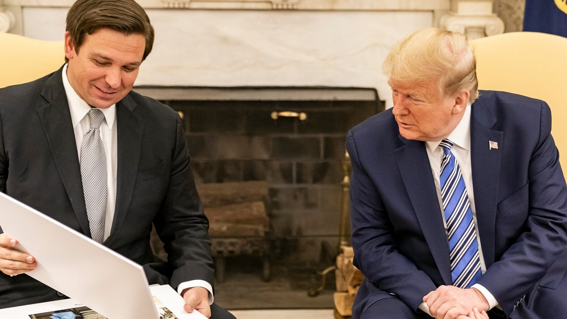 US President Trump meets with Governor of DeSantis in Washington