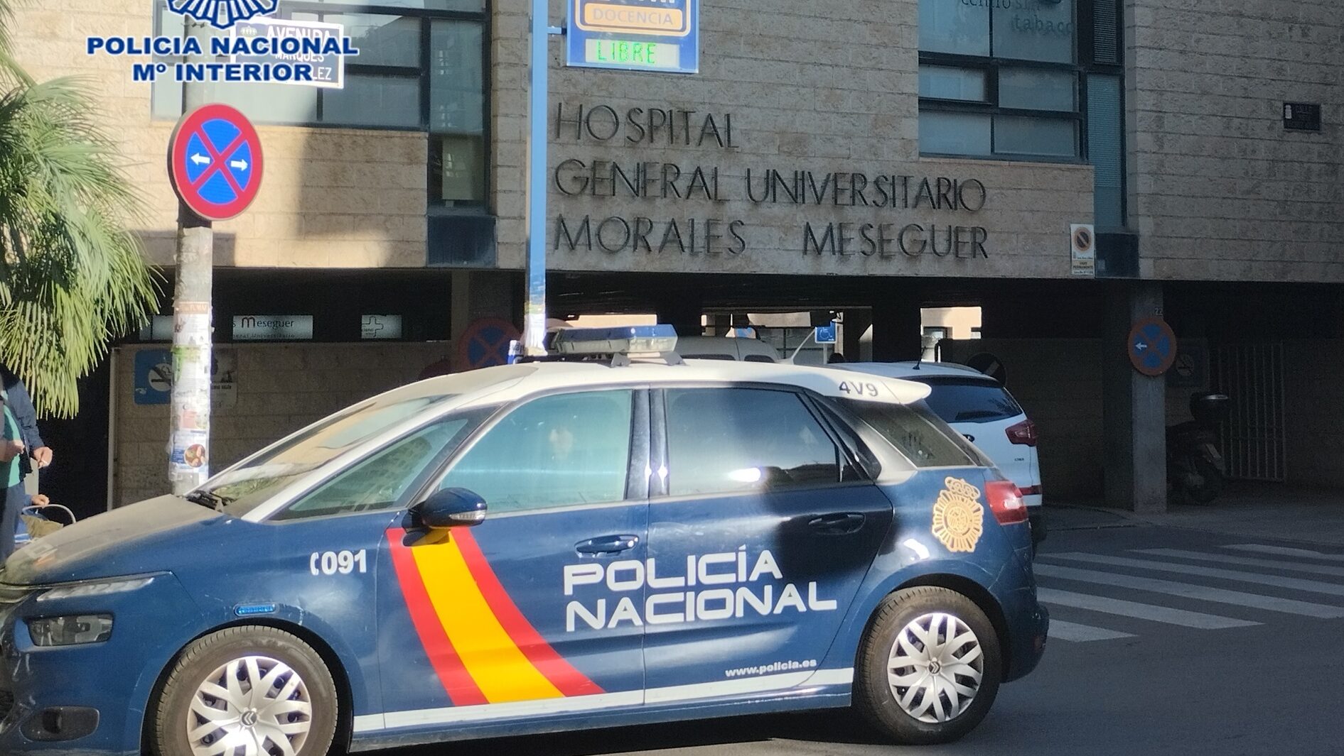 Detienen a un hombre por robar un desfibrilador en el hospital Morales Meseguer de Murcia