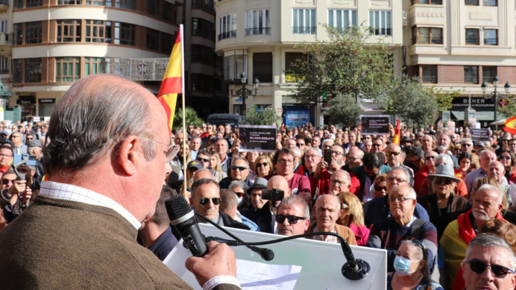 Vox da protagonismo a Gil Lázaro en pleno 'casting' para competir con Puig en Valencia