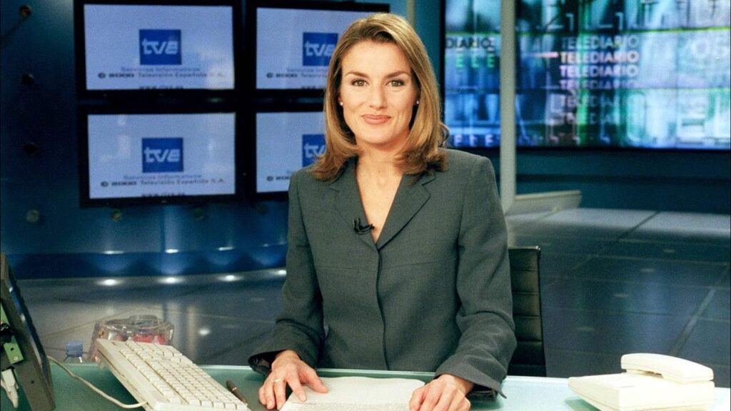La reina Letizia cuando trabajó como presentadora del Telediario en TVE
