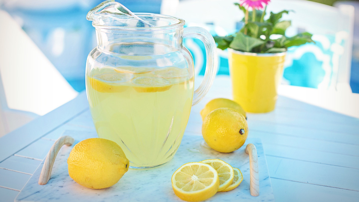Cómo hacer la dieta del limón, el popular plan depurativo para adelgazar en cinco días