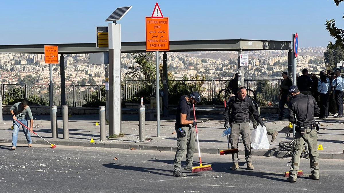 Una de las paradas de autobús en Jerusalén donde se ha registrado una explosión