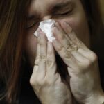 Bronquiolitis, covid y gripe: cómo protegerse de la 'triple epidemia' para estas Navidades