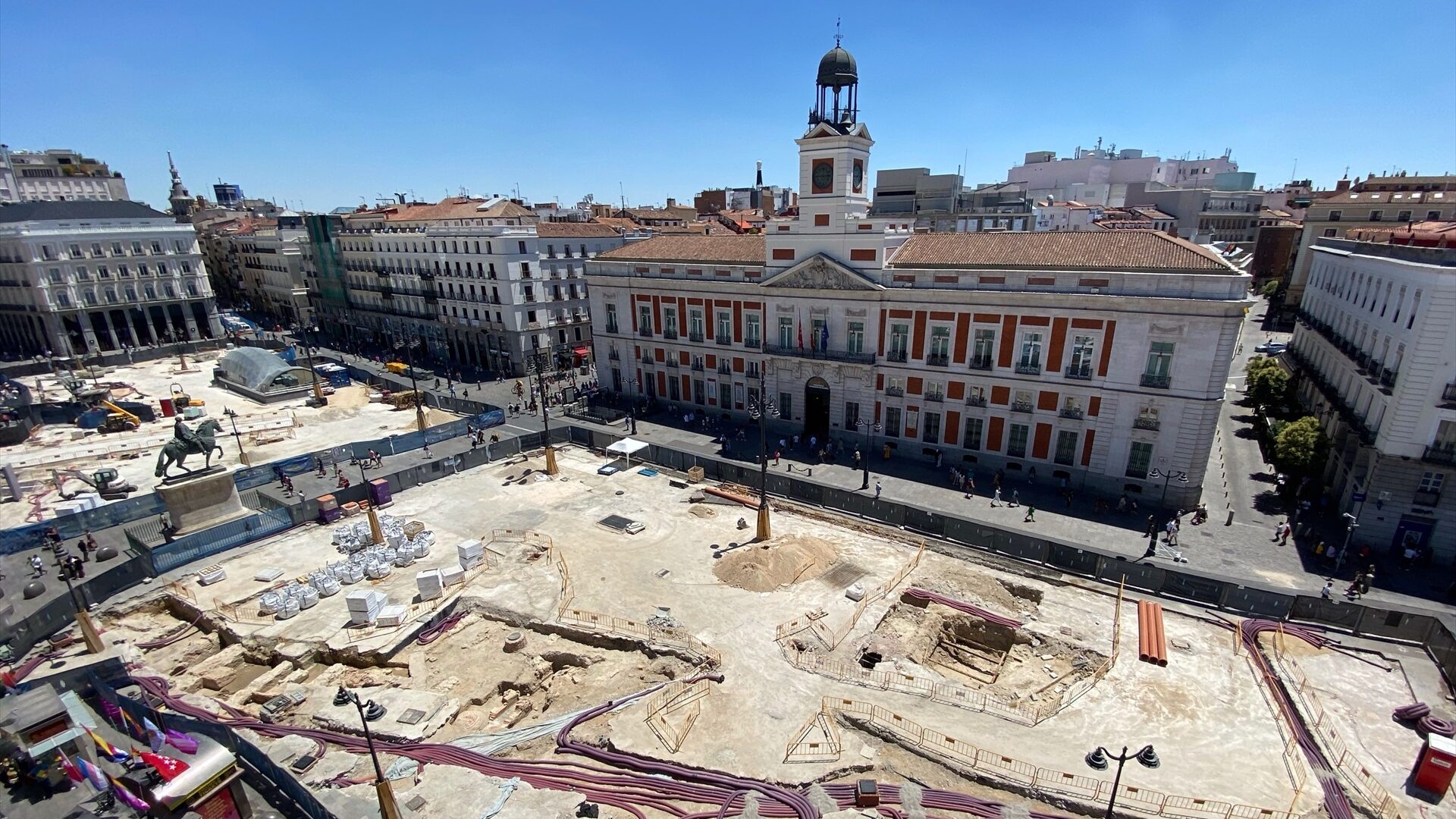 pegamento dispersión docena Puerta del Sol: Últimas noticias en Vozpópuli