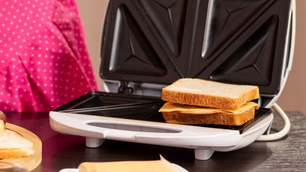 Las sandwicheras 3 en 1 que te permite hacer los mejores desayunos de este Black Friday