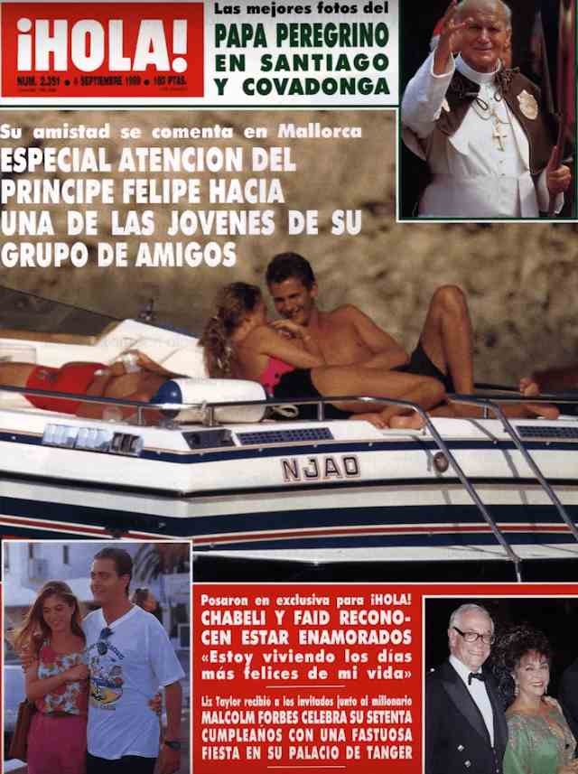 El príncipe Felipe fue fotografiado muy cariñoso con Isabel Sartorius en un barco en Mallorca